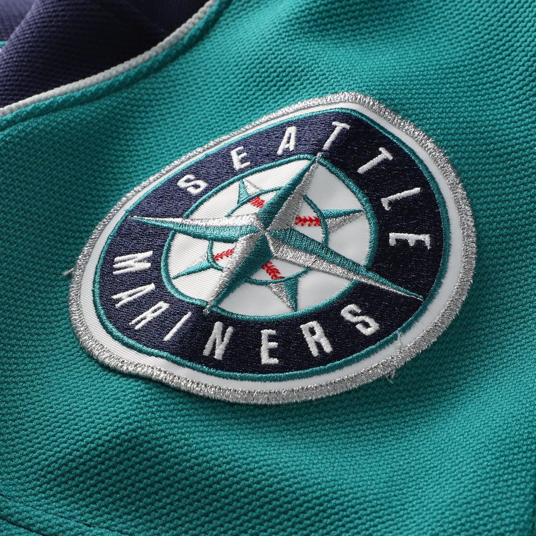 Seattle Mariners Ichiro Suzuki Mitchell & Ness 2006 Cooperstown Mesh Batting Practice Button - Up Jersey - Navy